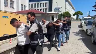 samsunda eglence mekani onunde silahli saldiri 2 yarali h47WkBqm