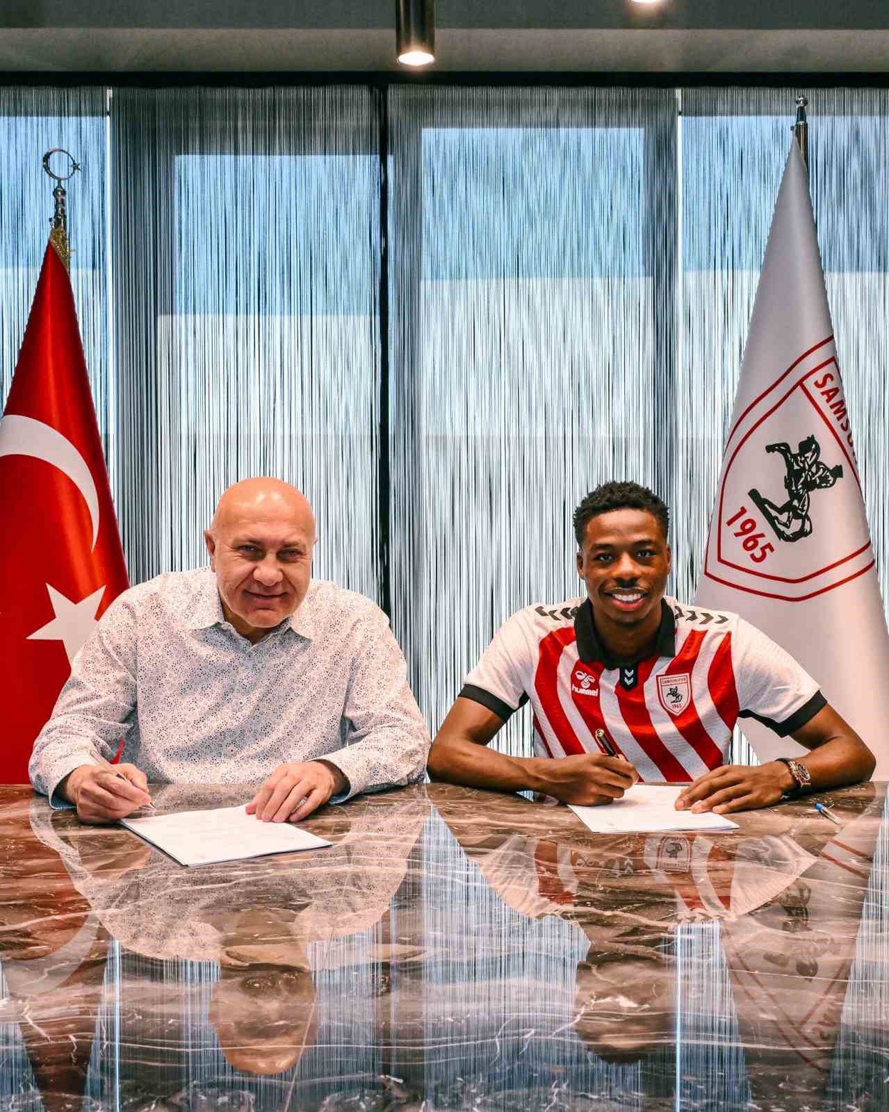 samsunspor hollandali anthony musaba ile 4 yillik sozlesme imzaladi lTVmvZph