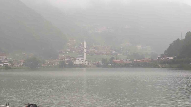 sicak hava turkiyeyi kavururken uzungol serinligiyle nefes aldiriyor QjIYDJAT