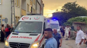 sinopta trafikte bicakli kavga 1 olu lTjrwYvS