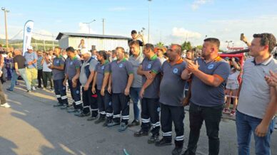 supurgeyi biraktilar halati tuttular 7PwwC94l