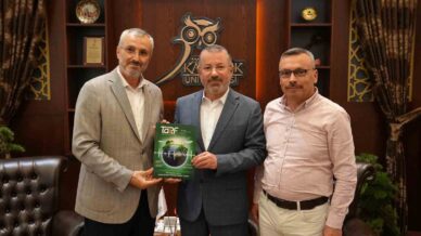 tarf dergisi ile verenel derneginden rektor kirisika ziyaret tOnTQ2q2