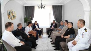 vali hacibektasoglundan sehit ailesine ziyaret 1tShXQk9