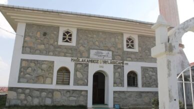 yangin cikan cami buyuk hasar aldi kuran i kerimler zarar gormedi AjDg9Egu