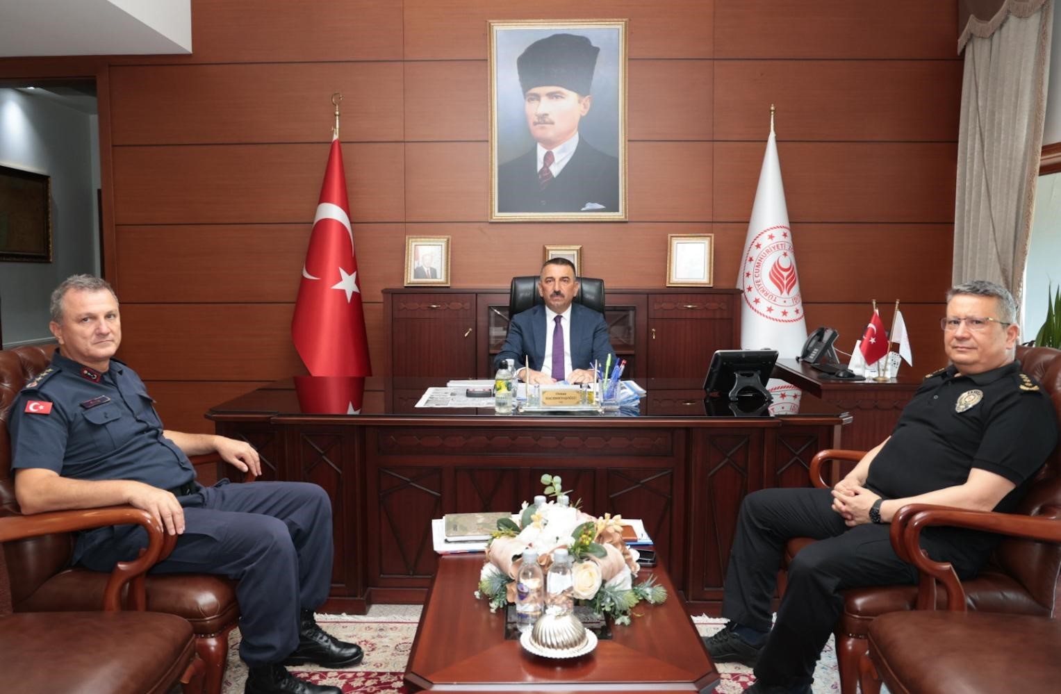 zonguldakta haftalik asayis ve guvenlik toplantisi yapildi 51Jv9F5p