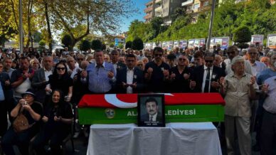 alapli eski belediye baskani topraga verildi L7VTwHWX