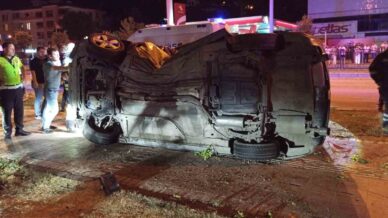 amasyada otomobil carptigi agaci kokunden soktu 2 yarali nUnf3hIQ