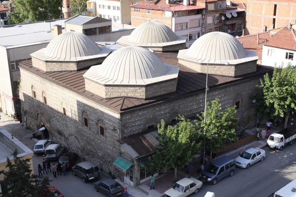 amasyada tarihi firuz huseyin aga bedesteni ve arastasi turizme kazandiriliyor FSIbM6PS