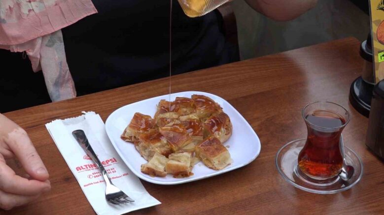 anzer bali borege girdi ortaya bambaska bir lezzet cikti 9hZjcEiS