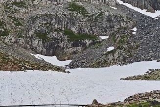 artvinde yaz ortasinda karla kapli gole girdiler asNSID6F