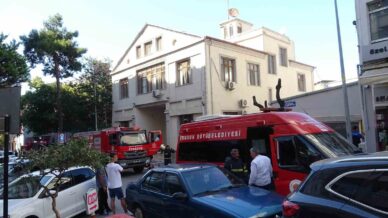 astsubay gazinosunda yangin panigi DrFpX3US