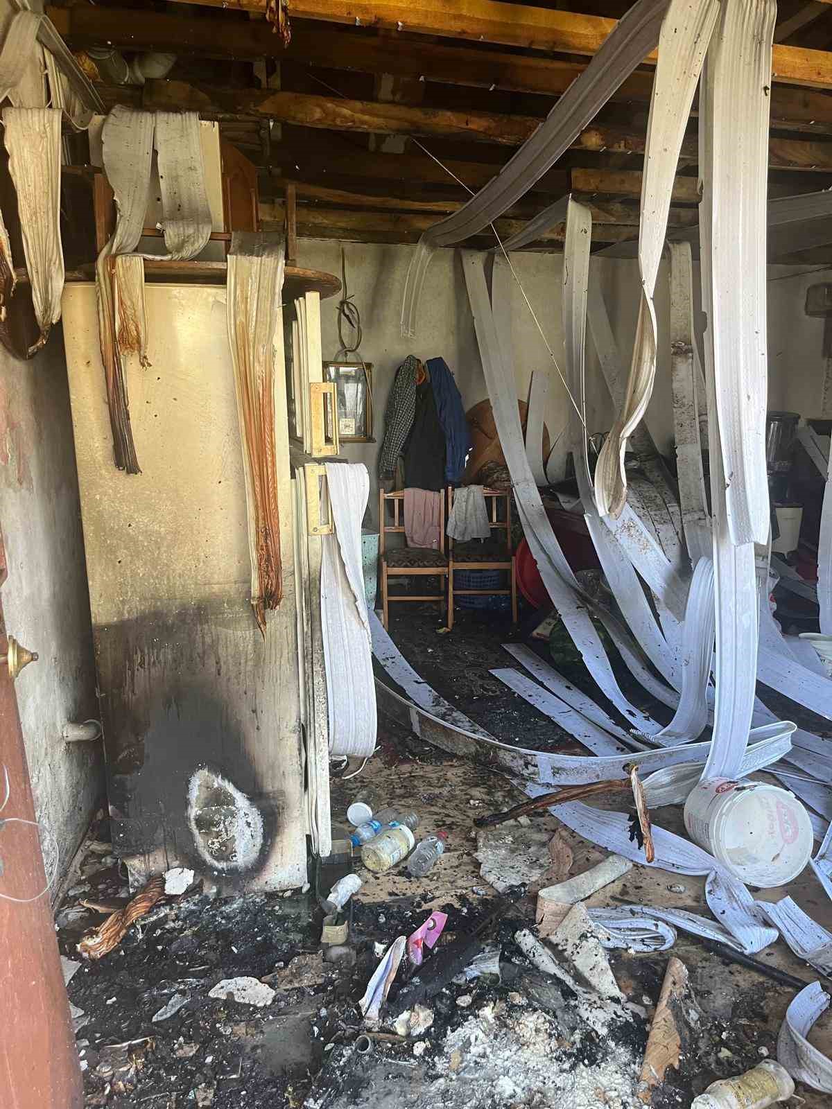 bafrada tup patlamasi 3 yarali V9NUJnZ8