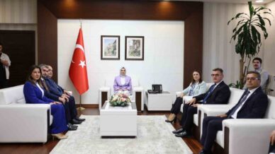 bakan goktas sosyal politikalarimizi kimseyi geride birakmama ilkesiyle gerceklestiriyoruz PgVGbsFx