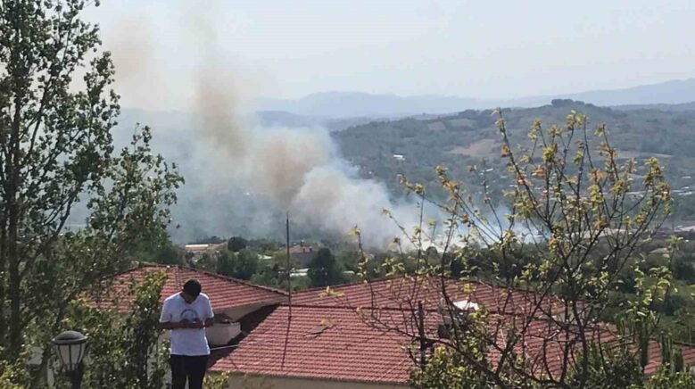 bartinda pes pese yanginlar cikti D44TbF7q