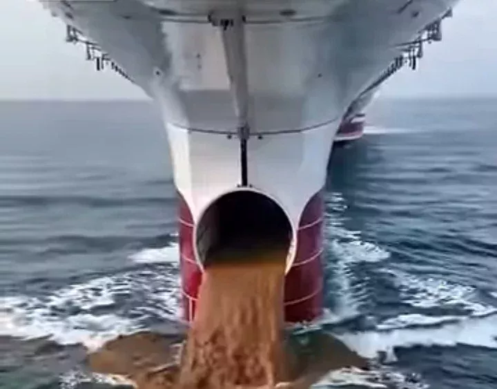 YÜZEN ŞEHİRLERİN KANALİZASYONU MAVİ VATANANIMIZA MI AKIYOR? 4 bd5f34f2 df2b 49be 8e95 40485671f659