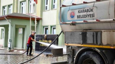 belediyeden yeni egitim yili oncesi hijyen seferberligi Cu7IzUu7