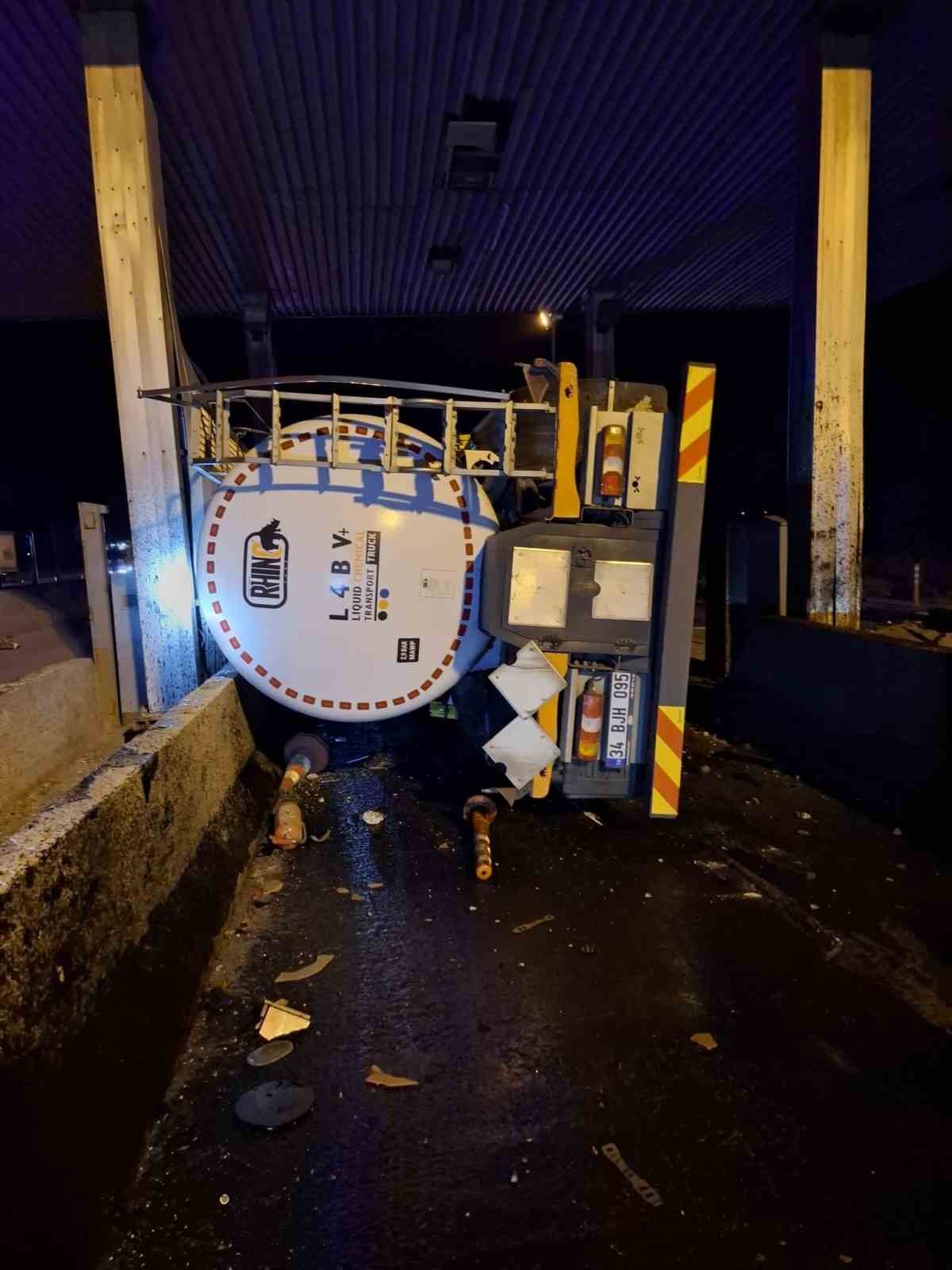 boluda tanker giselere carpip devrildi 1 yarali vZXN8XsA