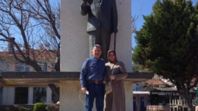 cam silerken birinci kattan dusen kadin hayatini kaybetti Vq6OShjE