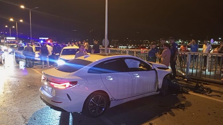 caycumada araclara carpan surucu olay yerinden kacti pZcqFELz