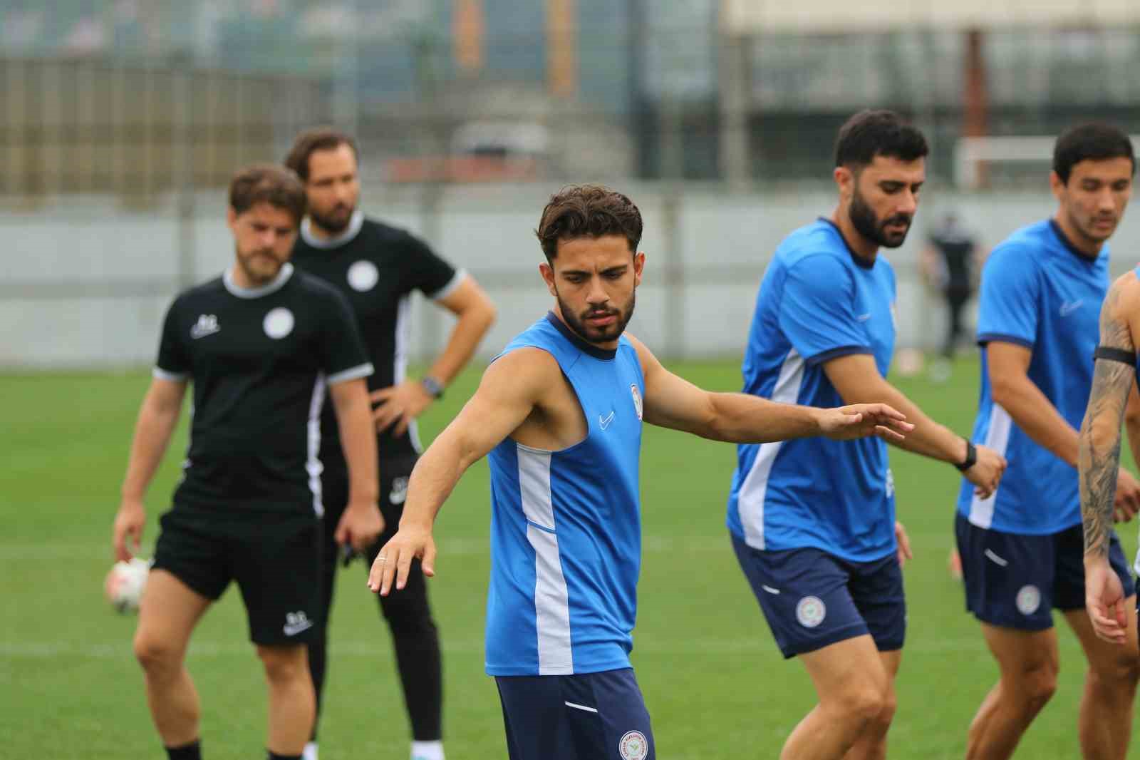 caykur rizespor galatasaray maci hazirliklarini surdurdu W6hC7Ek6