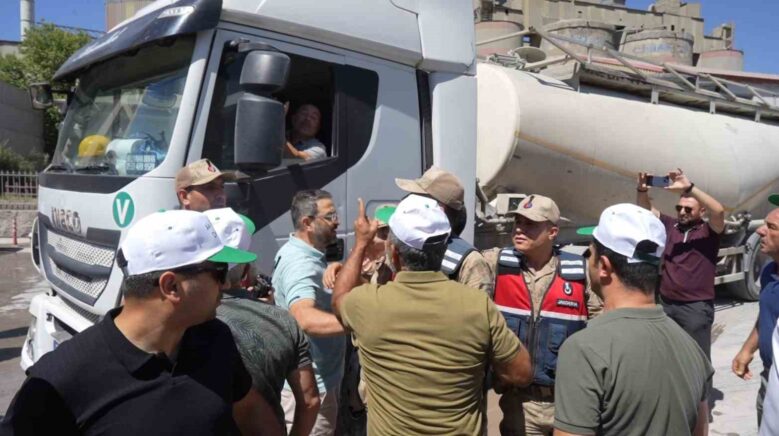 cimento fabrikasinin tozu beldeyi isyan ettirdi KadSjAKC