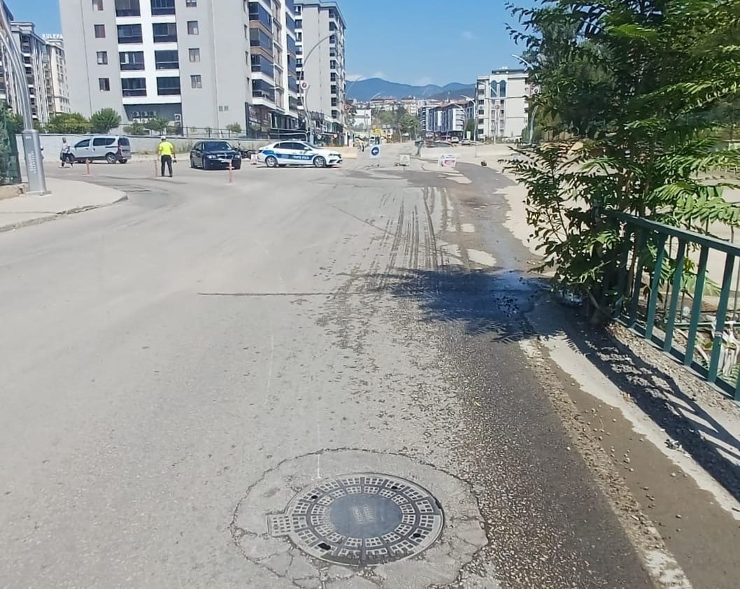 devrilen motosikletin surucusu yaralandi t57WMNq5
