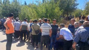 dugun sonrasi evine ugurlanirken yengesinin kursununa hedef olan damat son yolculuguna ugurlandi TrjE31ya