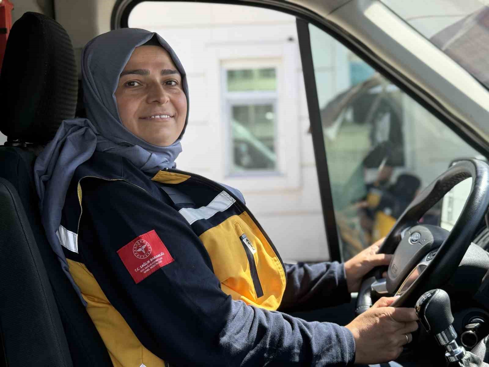 egitimin birincisi oldu direksiyon basinda hayat kurtariyor 2zA14yfg