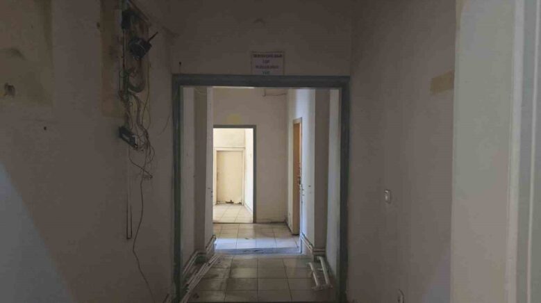 ereglide 90 yillik saglik ocagi yikiliyor kbQSAlH8