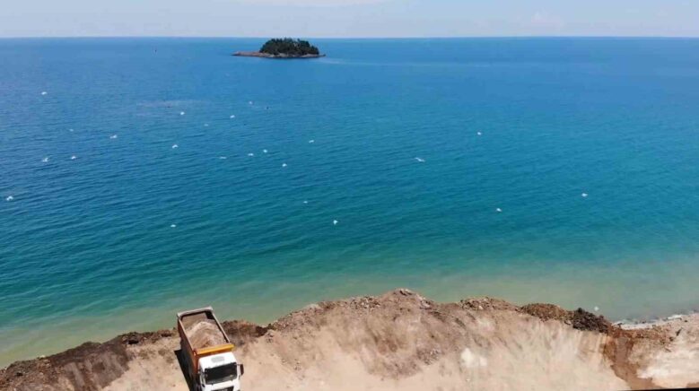 giresunda karadenizin kiyisindaki copluk ekosistemi tehdit ediyor i9VPE41C