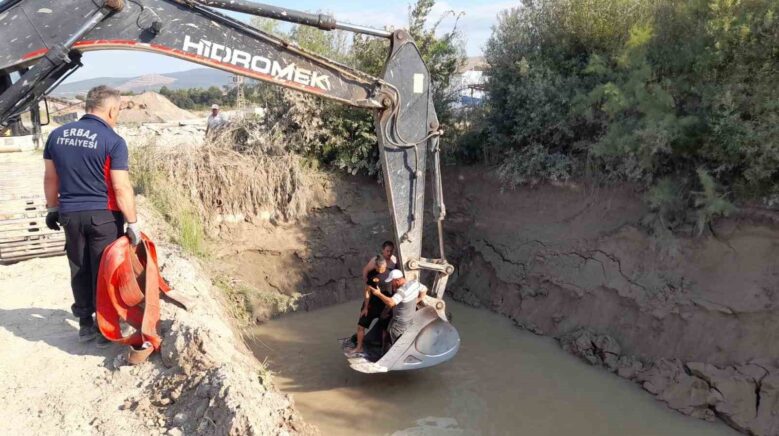 golete dusen inekler kepce ile kurtarildi rc2LBjt2