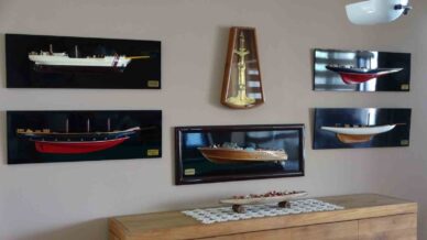 hobi amacli urettigi maket tekneleri evinin duvarina dekor yapti lG5WOY9Q