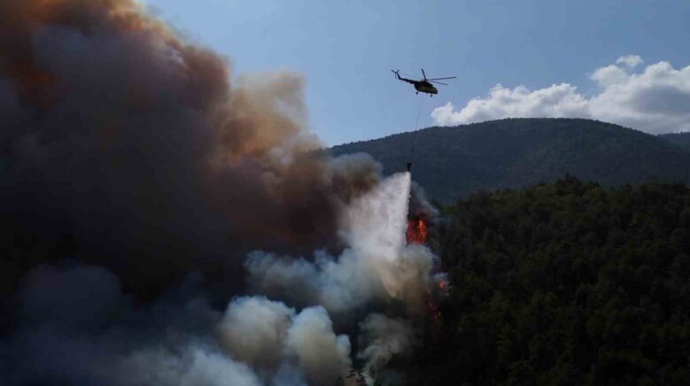 karabukteki orman yanginina havadan ve karadan mudahale suruyor ZhpbJVp9