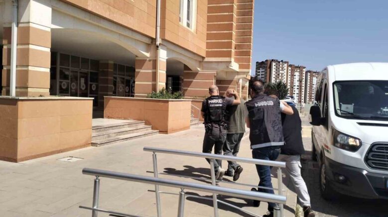 kastamonuda 3 milyon tl degerinde kannabinoid ham maddesi ele gecirildi 2 tutuklama 1gTicwGE