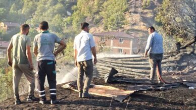 kastamonuda ayni bolgede ikinci orman yangini 5 samanlik kule dondu 8i8AqfLN