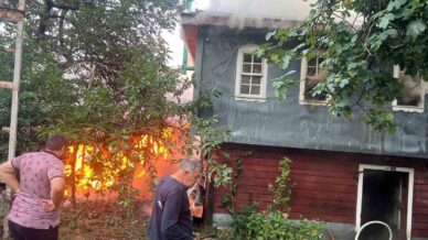 kastamonuda cikan yanginda ev ve samanlik kule dondu BAh5GPZk