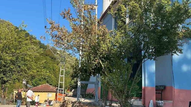 koy yollarinda genisletme calismalari suruyor pycapiel