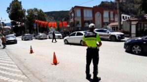 mudurnuda trafik denetimleri jandarmaya emanet wVXwgWMB