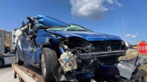 otomobil tira arkadan carpti 1 yarali CjhlMehC