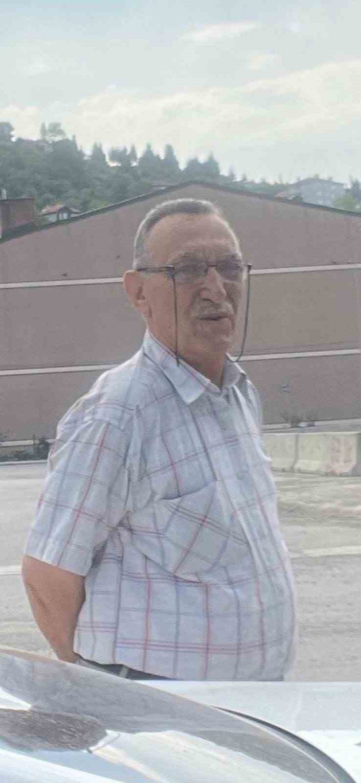 otomobilin carptigi yasli adam 1 aylik yasam savasina yenik dustu 1KRRK3hn