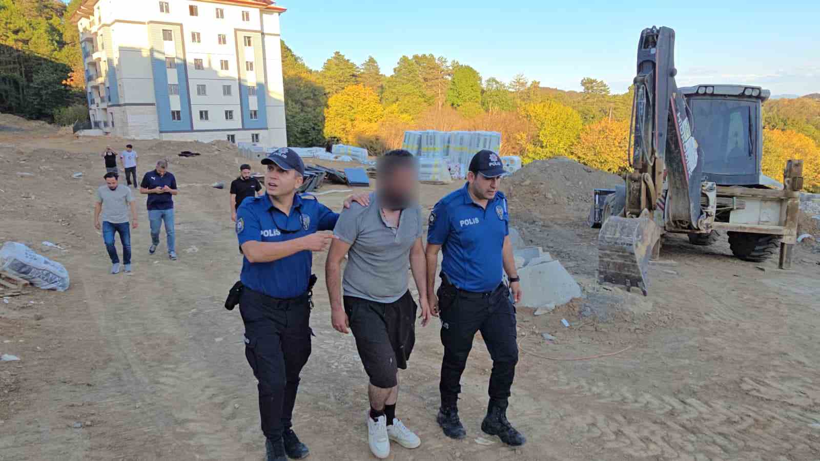 polisin ikna ettigi sahis catidan indi kAbc3ZRN