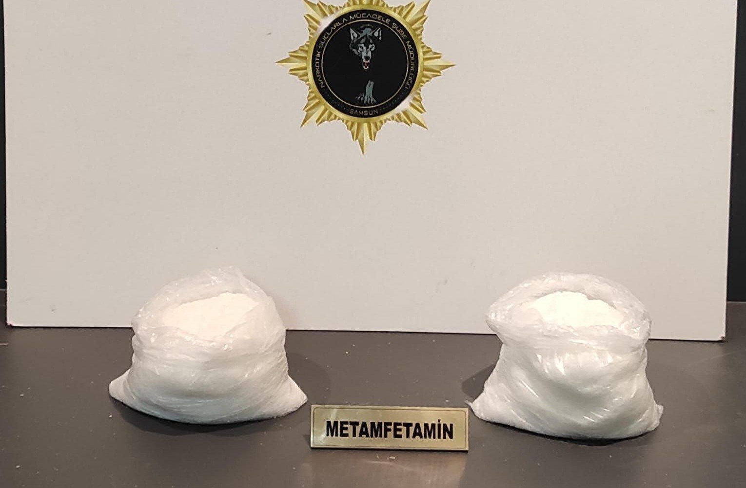 samsunda 2 kilo 117 gram metamfetamin ele gecirildi 4 gozalti
