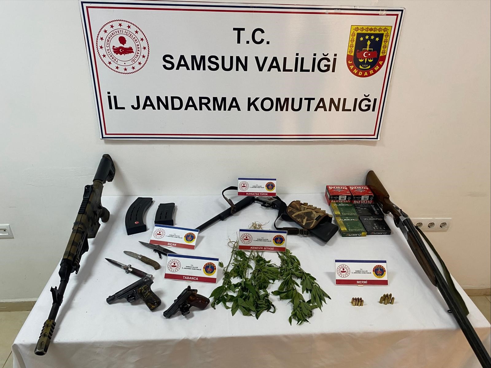 samsunda silah operasyonu 5 kisi yakalandi uh9BChLS
