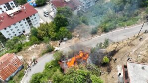 sinopta ahsap yapida yangin EyqUlgSV