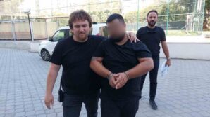 sokak ortasinda esini darp edip ates acan sahis tutuklandi STQhAyu5