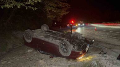 takla atan otomobilde kalbi duran surucuyu saglik ekipleri kurtardi GdMwlNB7