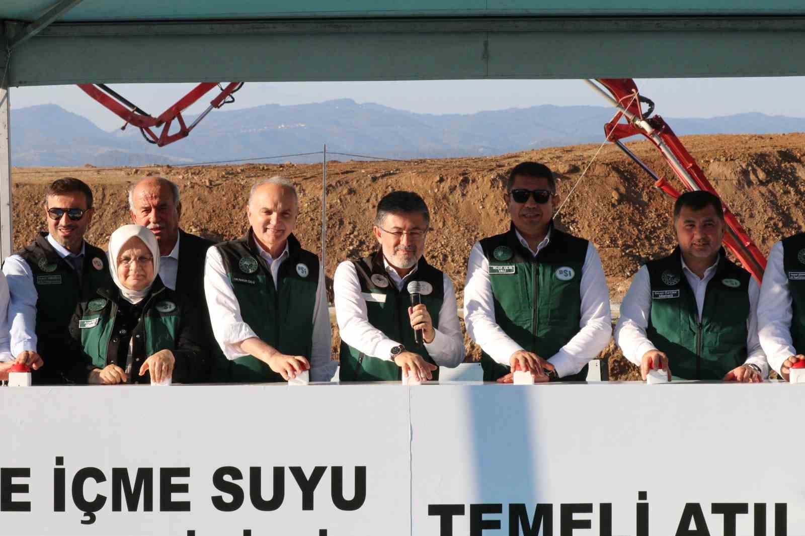 tarim ve orman bakani yumakli dunya literaturlerine gecen yatirimlarimiz var OOyBFjAU