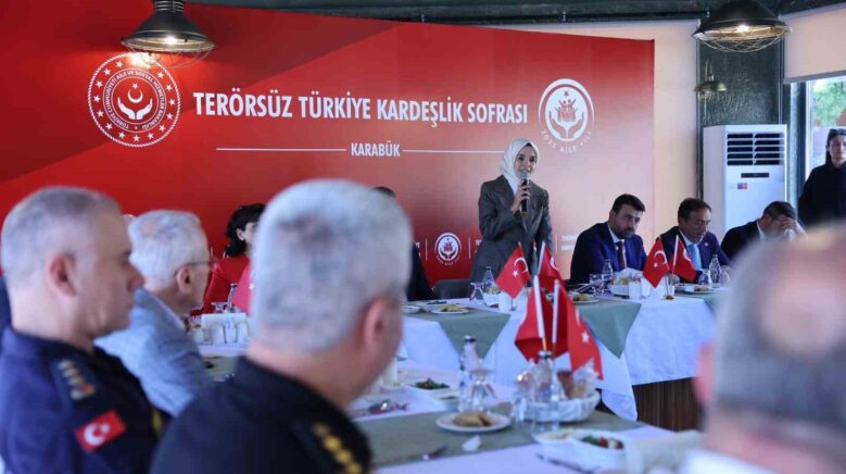 terorsuz turkiye kardeslik sofrasi bulusmalari devam ediyor 6YHtsJRC