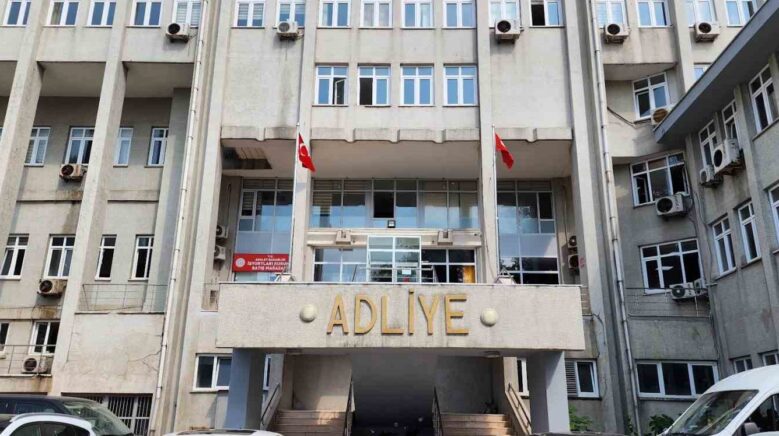 zonguldakta 30 gunluk bebegini darbeden anne tutuklandi wugIhuD1