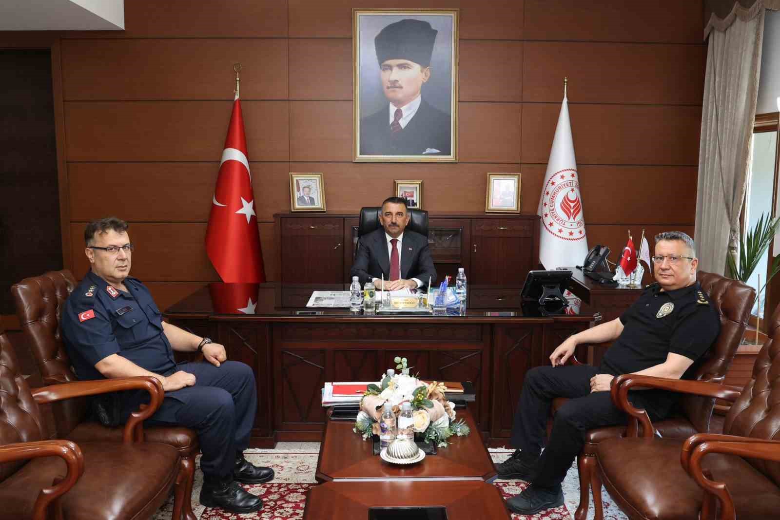 zonguldakta guvenlik ve asayis toplantisi duzenlendi EPC27UZC